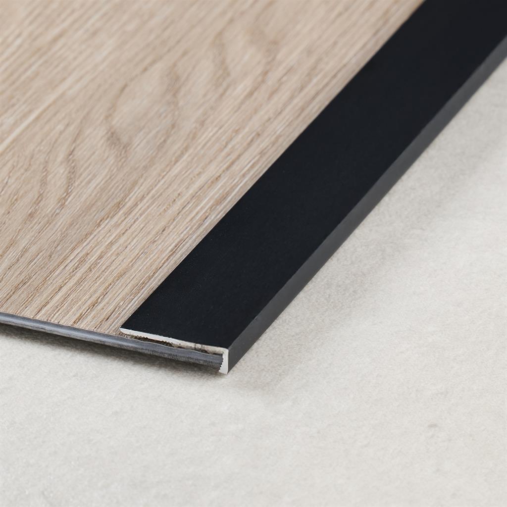 Co-pro - Co-pro hoekprofiel zelfklevend 4,5mm antraciet/zwart - Profiel - Afbeelding 2