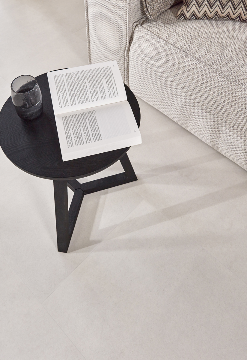 Floer - Floer Tegel Click PVC – Betonlook Zand - PVC Klik - Afbeelding 6