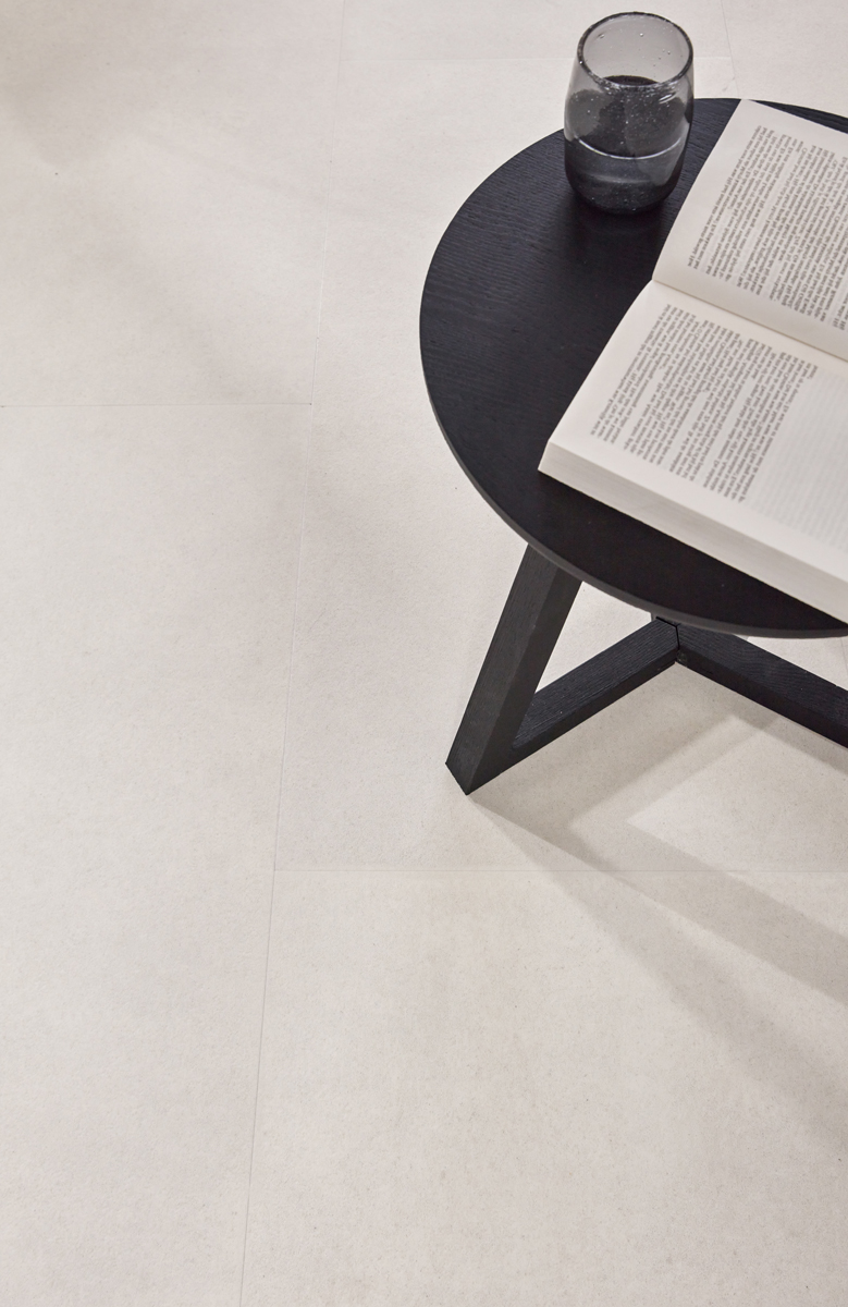 Floer - Floer Tegel Click PVC – Betonlook Zand - PVC Klik - Afbeelding 4