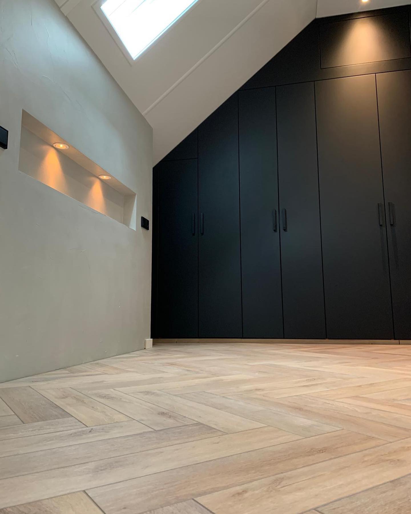 Floer - Floer Visgraat Click PVC – Rijn Gerookt Wit (Uitlopend) - PVC Klik - Afbeelding 2