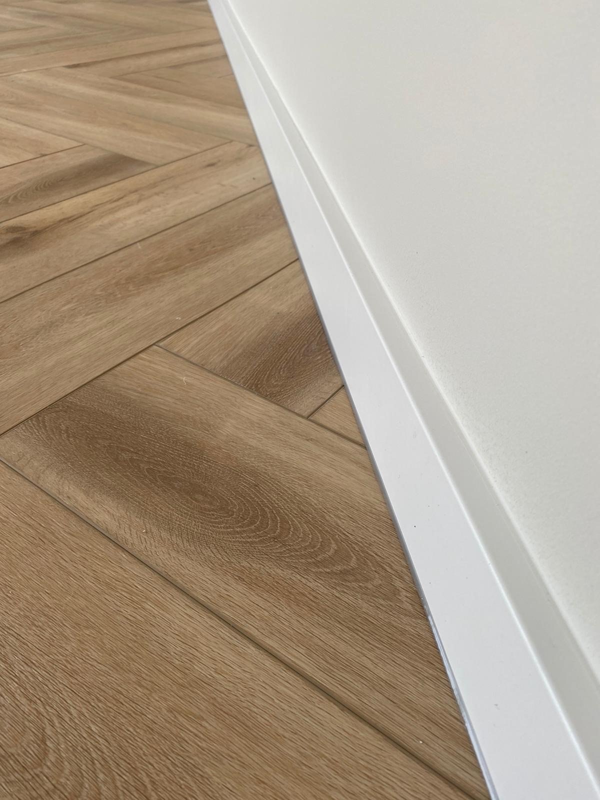 Topline - Topline RAL9010 120mm hoog - Laminaat - Afbeelding 3